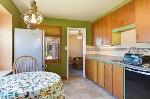 29319 Cresthaven Dr, Willowick, OH 44095 - Photo 9