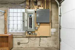 29319 Cresthaven Dr, Willowick, OH 44095 - Photo 39