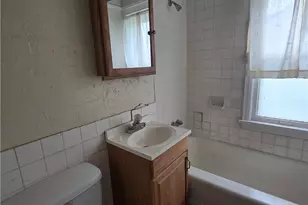 3710 Pennington Rd, Huber Heights, OH 44120 - Photo 13