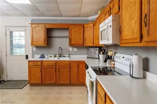 406 W Main St, Sugarcreek, OH 44681 - Photo 13