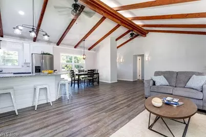 8078 Mentor Avenue, Mentor, OH 44060 - Photo 9