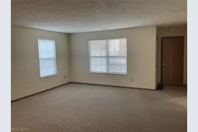 2823 Benford Lane, Youngstown, OH 44505 - Photo 5