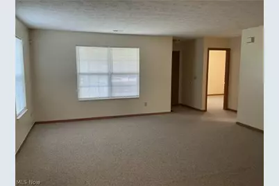 2823 Benford Lane, Youngstown, OH 44505 - Photo 7
