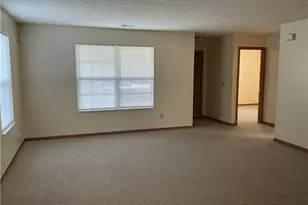 2823 Benford Ln, Youngstown, OH 44505 - Photo 7