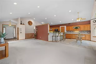 9418 Scottsdale Dr, Grandview Heights, OH 44147 - Photo 7