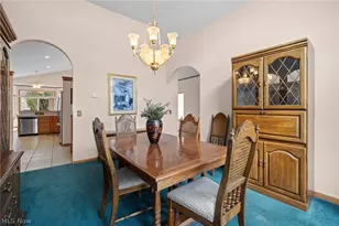 9418 Scottsdale Dr, Grandview Heights, OH 44147 - Photo 17