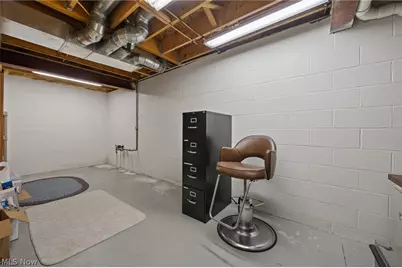 9418 Scottsdale Drive, Grandview Heights, OH 44147 - Photo 35