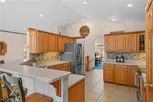 9418 Scottsdale Dr, Grandview Heights, OH 44147 - Photo 11