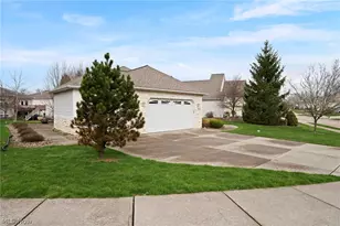 9418 Scottsdale Dr, Grandview Heights, OH 44147 - Photo 43