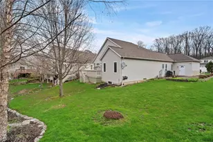 9418 Scottsdale Dr, Grandview Heights, OH 44147 - Photo 39