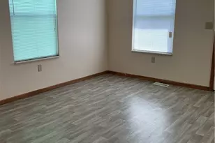 726 N 5th St, Steubenville, OH 43952 - Photo 9