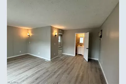 4881 E 85th Street, Garfield Heights, OH 44125 - Photo 11