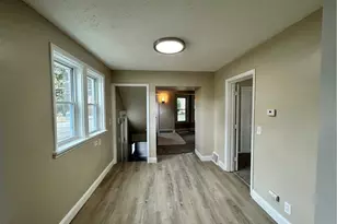 4881 E 85th St, Garfield Heights, OH 44125 - Photo 9