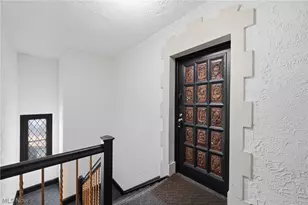 11430 Cedar Glen, Loveland, OH 44106 - Photo 3