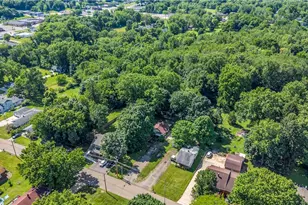 1664 Woods Rd, Akron, OH 44306 - Photo 7