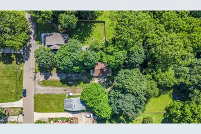 1664 Woods Road, Akron, OH 44306 - Photo 5