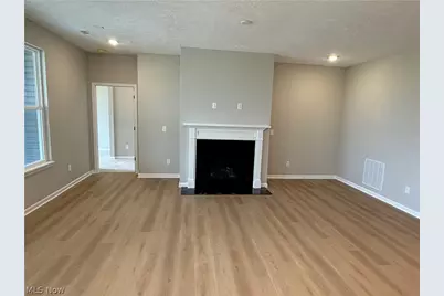 23742 Wally's Way, Columbia Station, OH 44028 - Photo 5