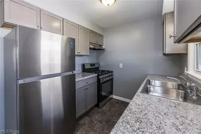 1132 Battles Avenue, Akron, OH 44314 - Photo 17