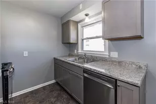 1132 Battles Ave, Akron, OH 44314 - Photo 13