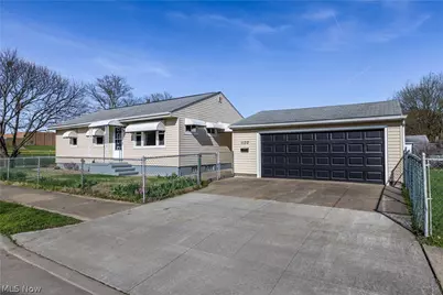 1132 Battles Avenue, Akron, OH 44314 - Photo 3