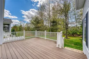 364 Blossom Ln, Orange Village, OH 44022 - Photo 11