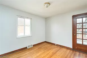 14330 Lakewood Heights Blvd, Oakwood, OH 44107 - Photo 11