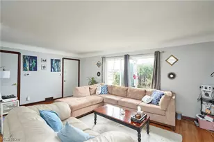 14330 Lakewood Heights Blvd, Oakwood, OH 44107 - Photo 3