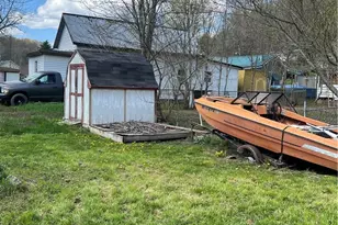 19 Locust St, Glouster, OH 45732 - Photo 7