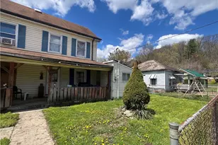 19 Locust St, Glouster, OH 45732 - Photo 3