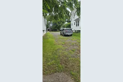 914 Dan Street, Akron, OH 44310 - Photo 15