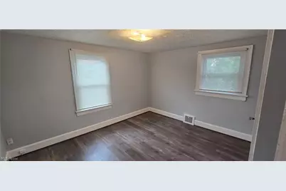 914 Dan Street, Akron, OH 44310 - Photo 13