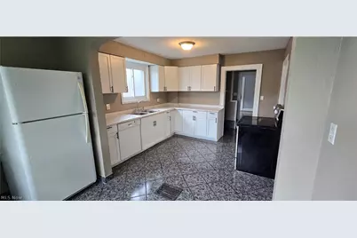 914 Dan Street, Akron, OH 44310 - Photo 7