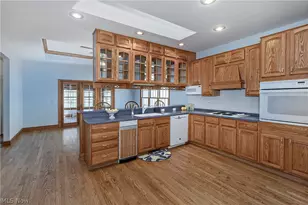 2002 Fox Trace Trail, Cuyahoga Falls, OH 44223 - Photo 13