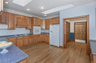 2002 Fox Trace Trail, Cuyahoga Falls, OH 44223 - Photo 15