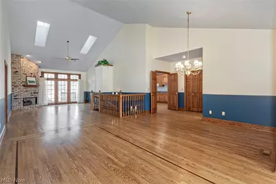 2002 Fox Trace Trail, Cuyahoga Falls, OH 44223 - Photo 5