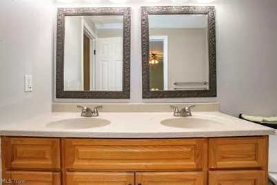 18267 Walnut Drive, Strongsville, OH 44149 - Photo 25