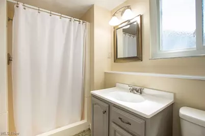 18267 Walnut Drive, Strongsville, OH 44149 - Photo 15