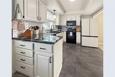 7230 Elmland Avenue, Poland, OH 44514 - Photo 7