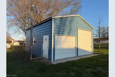 22179 Valley View Drive, West Lafayette, OH 43845 - Photo 31