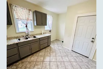 3625 Newark Avenue, Loveland, OH 44109 - Photo 9