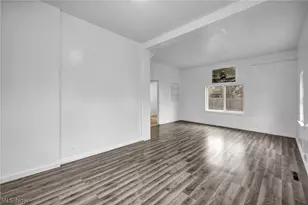 12831 Carrington Ave, Loveland, OH 44135 - Photo 9