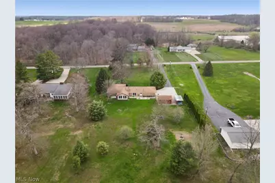 14560 Cenfield Street NE, Alliance, OH 44601 - Photo 49