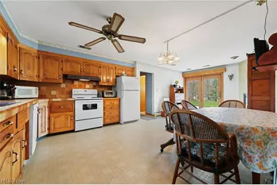 14560 Cenfield Street NE, Alliance, OH 44601 - Photo 7