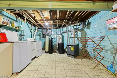 14560 Cenfield Street NE, Alliance, OH 44601 - Photo 29