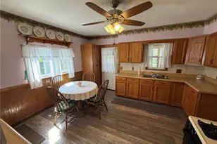 602 Crider Ave NE, New Philadelphia, OH 44663 - Photo 3