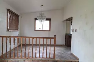 12800 Rexwood Ave, Garfield Heights, OH 44105 - Photo 9