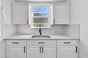 10318 Thrush Ave, Loveland, OH 44111 - Photo 15