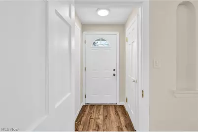 10318 Thrush Avenue, Loveland, OH 44111 - Photo 3