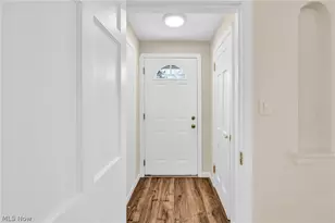 10318 Thrush Ave, Loveland, OH 44111 - Photo 3