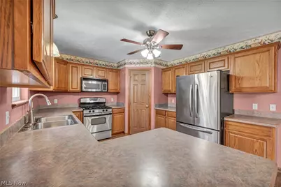 39896 Hope Court, Elyria, OH 44035 - Photo 11